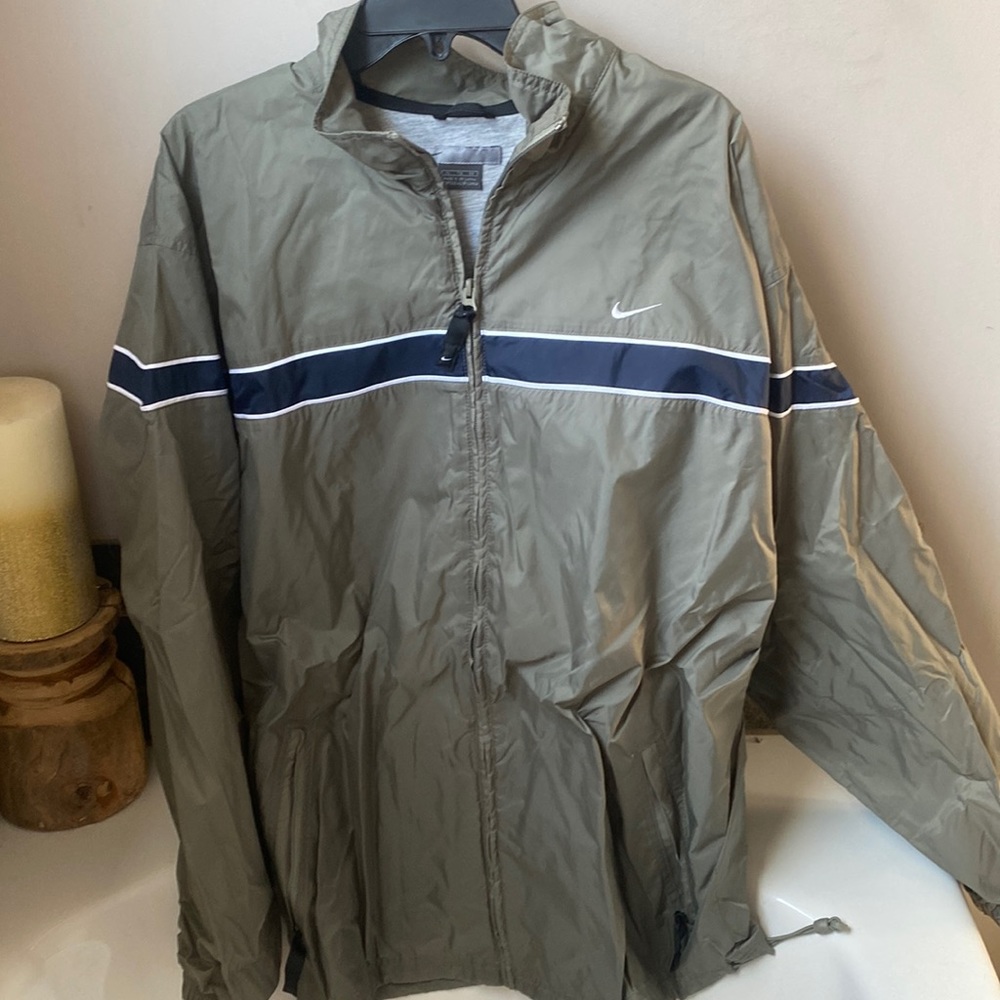Nike windbreaker